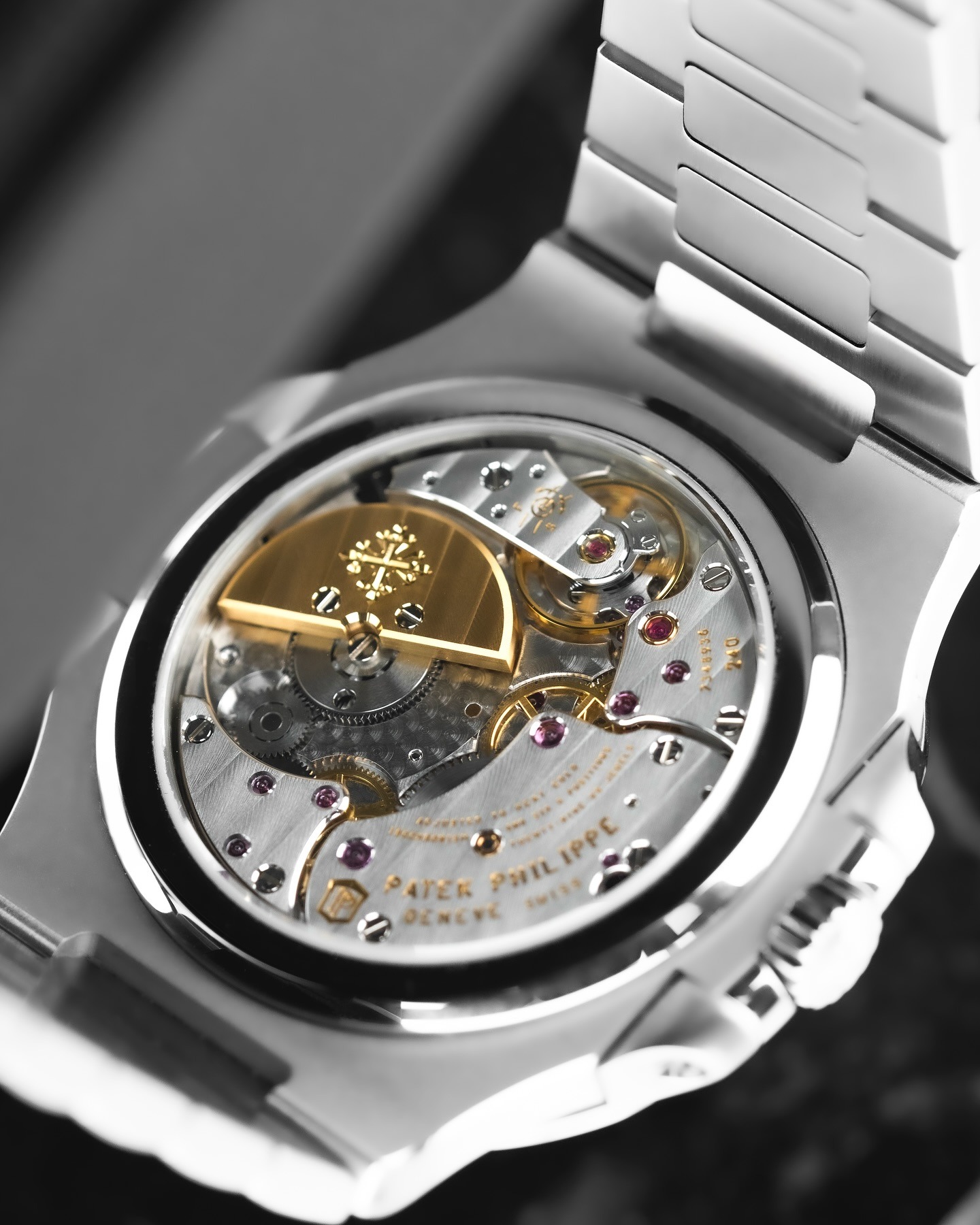 שעון Patek Philippe דגם: 988332632 (העתק)